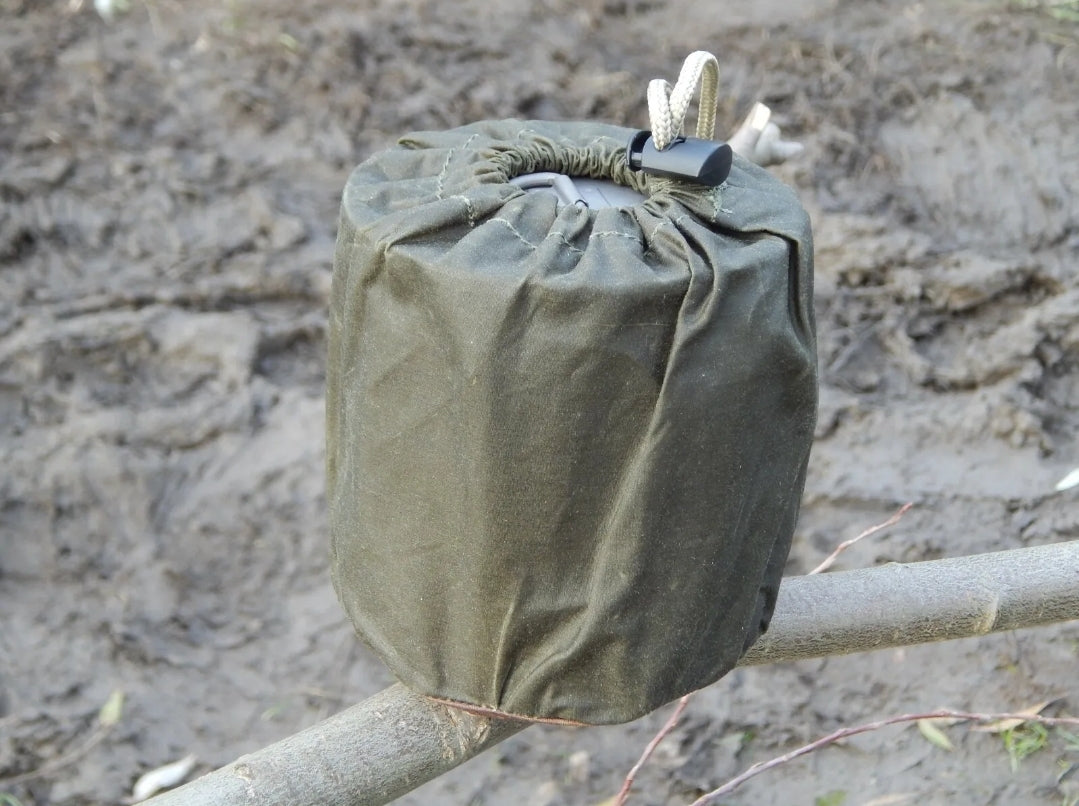 Waxed canvas bag for 750ml titanium cup.