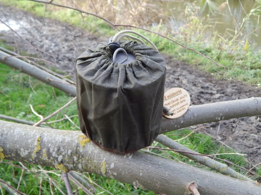 Waxed canvas bag for 750ml titanium cup.